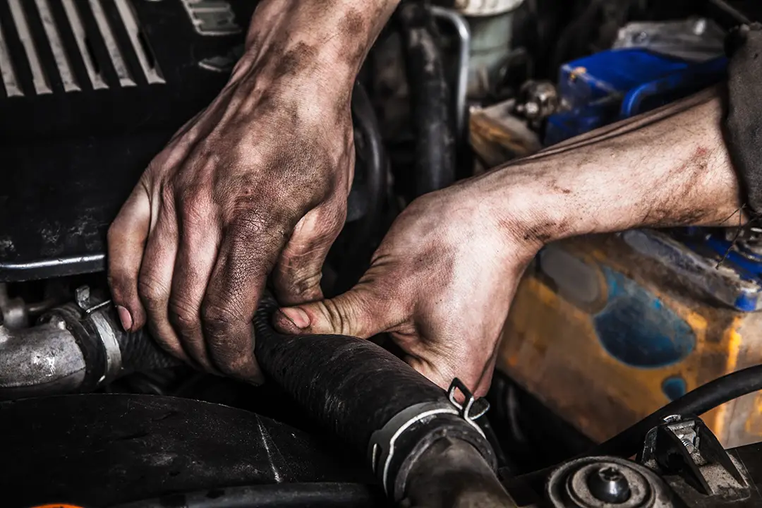 Mobile fleet maintenance and equipment diagnostics for businesses across Southern Illinois